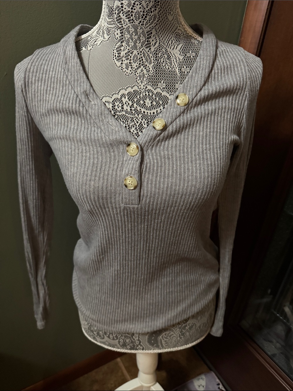Lucky Brand Light Gray Ribbed Henley Long Sleeve Top